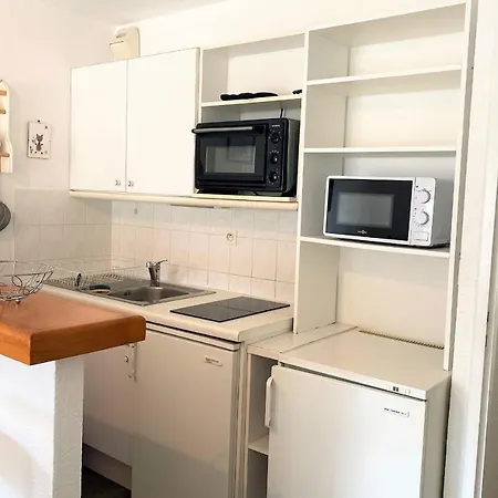 Charming Cocoon By The Sea *